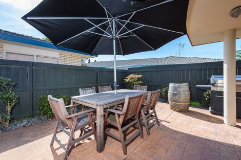 Photo of property in 683 Gloucester Road, Papamoa Beach, Papamoa, 3118