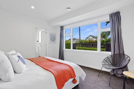 Photo of property in 98 Hamilton Avenue, Ilam, Christchurch, 8041