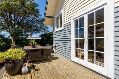 Photo of property in 162 Saint Aubyn Street, New Plymouth, 4310