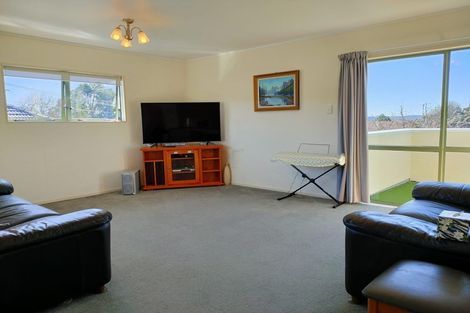 Photo of property in 14 Bedford Street, Te Atatu South, Auckland, 0610