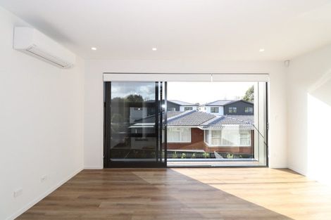 Photo of property in 3c Wilbur Place, Pakuranga Heights, Auckland, 2010