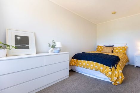 Photo of property in 21 Dale Road, Raumati South, Paraparaumu, 5032