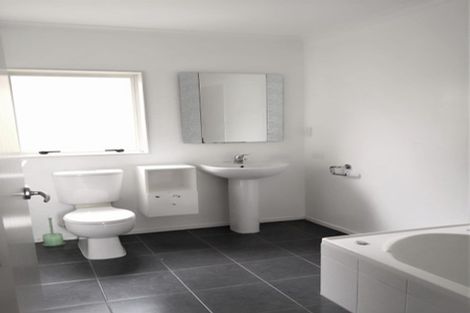 Photo of property in 40a O'halloran Road, Howick, Auckland, 2014