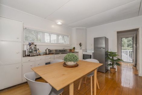 Photo of property in 4 Riverview Road, Cooks Beach, Whitianga, 3591