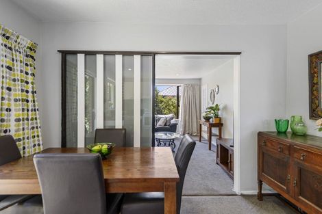 Photo of property in 2/1 Thornhill Place, Sockburn, Christchurch, 8042