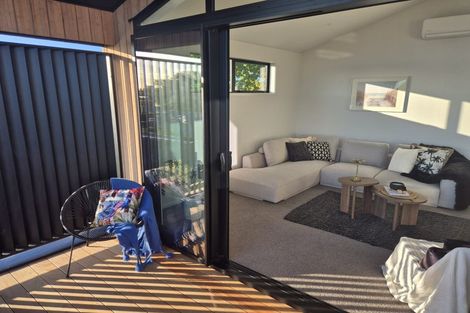 Photo of property in 4/3 Huia Avenue, Forest Lake, Hamilton, 3200