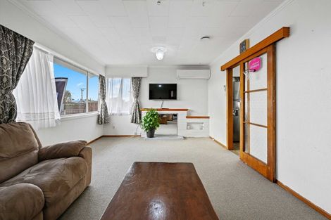 Photo of property in 21 Sunnyside Road, Nawton, Hamilton, 3200