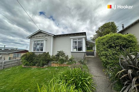 Photo of property in 15 Oakland Street, Andersons Bay, Dunedin, 9013