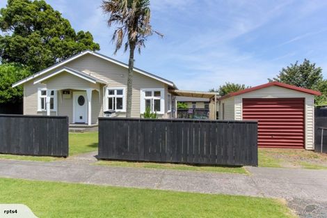 Photo of property in 39 Mouatt Street, Waitara, 4320