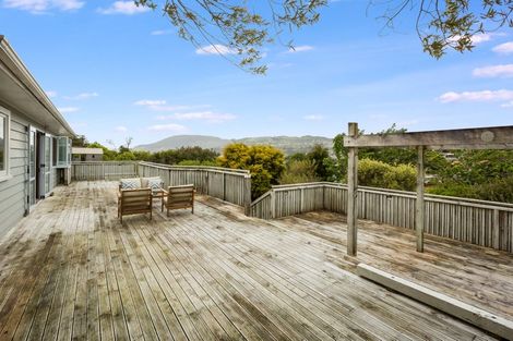 Photo of property in 15 Tainui Terrace, Tawa, Wellington, 5028