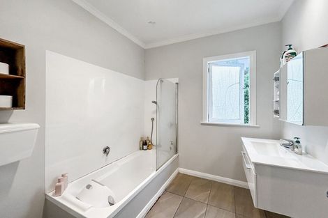 Photo of property in 53 Roberts Avenue, Aramoho, Whanganui, 4500