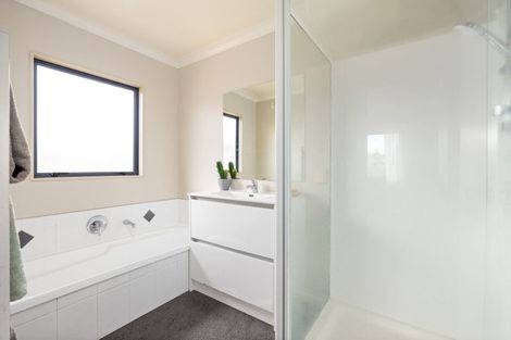 Photo of property in 38 Lisa Place, Brookfield, Tauranga, 3110