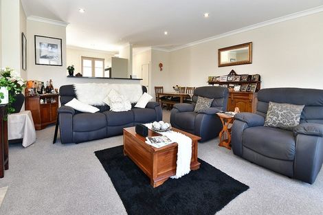 Photo of property in 285 Pinecrest Drive, Gulf Harbour, Whangaparaoa, 0930