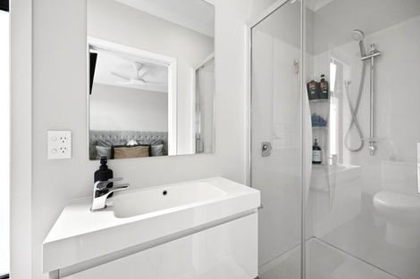 Photo of property in 2/25 Thackeray Street, Hamilton Lake, Hamilton, 3204