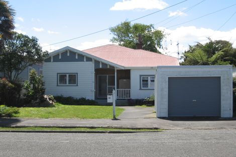 Photo of property in 70 Niblett Street, Whanganui, 4500