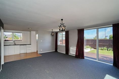 Photo of property in 2/275 Hendersons Road, Hoon Hay, Christchurch, 8025