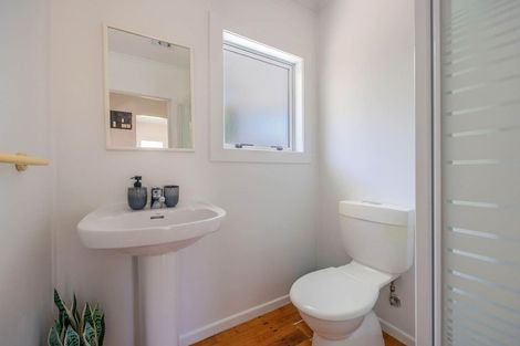 Photo of property in 2/15 Dominion Street, Takapuna, Auckland, 0622