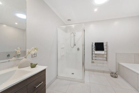 Photo of property in 19 Eyton Kay Road, Hobsonville, Auckland, 0616