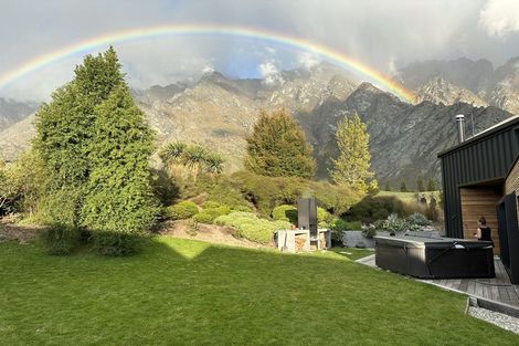 Photo of property in 4 Pendeen Crescent, Jacks Point, Queenstown, 9371