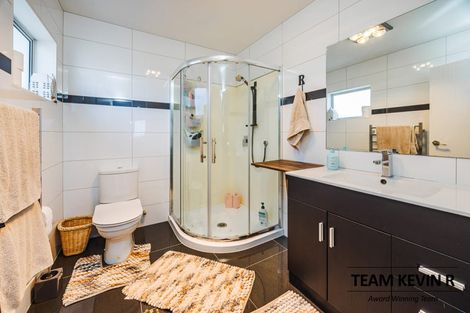 Photo of property in 144 Keri Vista Rise, Papakura, 2110