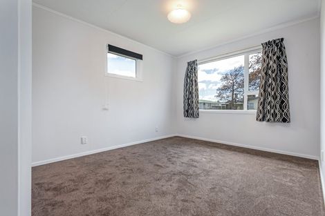 Photo of property in 18 Acacia Street, Kelvin Grove, Palmerston North, 4414