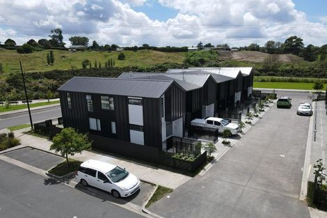 Photo of property in 12 Tuputupu Drive, Kumeu, 0810