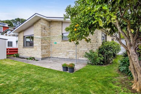 Photo of property in 65 Belt Road, New Plymouth, 4310