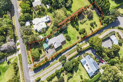 Photo of property in 16 Mission Road, Kerikeri, 0230