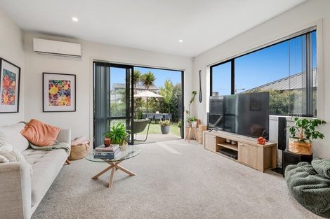 Photo of property in 54 Jane Maree Road, Kumeu, 0810