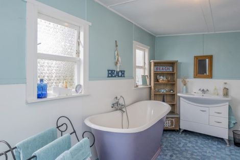 Photo of property in 106 Kahukura Avenue, Waitarere Beach, Levin, 5510