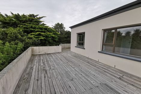Photo of property in 67 Memorial Avenue, Ilam, Christchurch, 8053