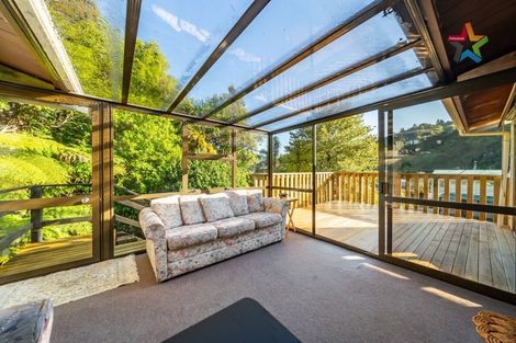 Photo of property in 38 James Grove, Stokes Valley, Lower Hutt, 5019