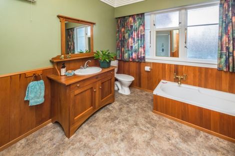 Photo of property in 4 Hillside Terrace, Saint Johns Hill, Whanganui, 4500
