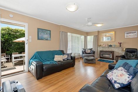 Photo of property in 21 Fuchsia Avenue, Pukete, Hamilton, 3200