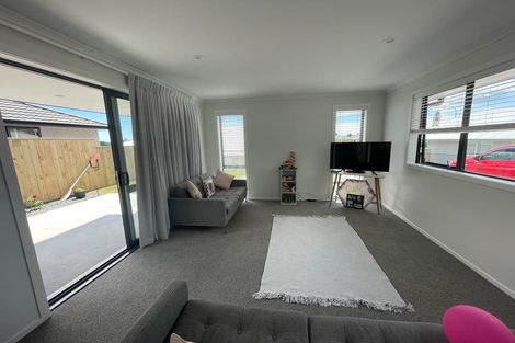 Photo of property in 5 Nottingham Road, Omokoroa, 3114