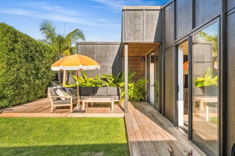 Photo of property in 15 Awatira Drive, Papamoa Beach, Papamoa, 3118