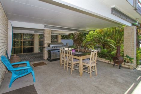 Photo of property in 155 Vipond Road, Stanmore Bay, Whangaparaoa, 0932
