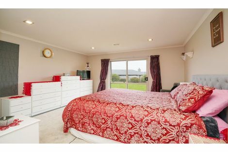 Photo of property in 33 Oteramika Road, Rockdale, Invercargill, 9812