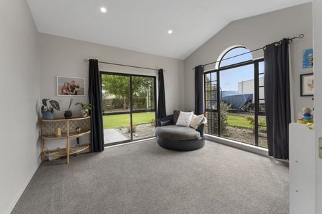 Photo of property in 40 Paget Drive, Woodend, 7610