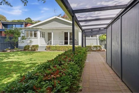 Photo of property in 12 Cashmere Road, Cashmere, Christchurch, 8022