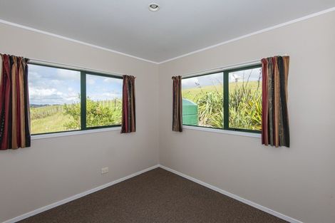 Photo of property in 33 Johnson Road, Hukerenui, Hikurangi, 0182