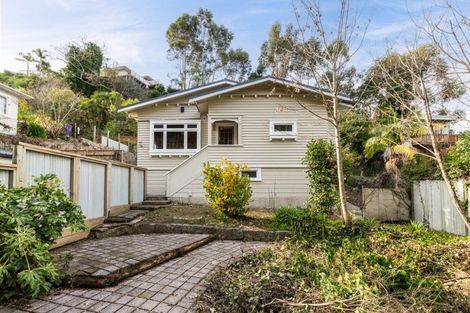 Photo of property in 43 Chaucer Road, Hospital Hill, Napier, 4110