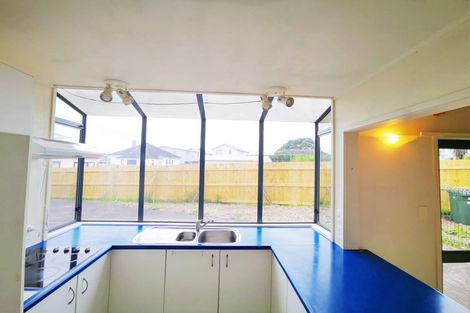 Photo of property in 8a Seaside Avenue, Waterview, Auckland, 1026