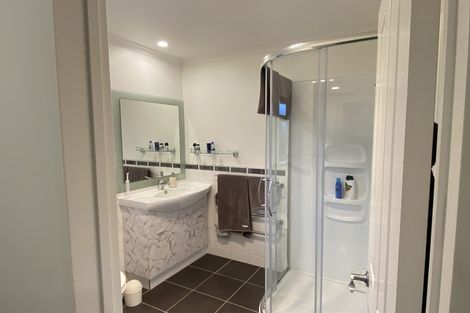 Photo of property in 7 Wroxton Place, Waiuku, 2123