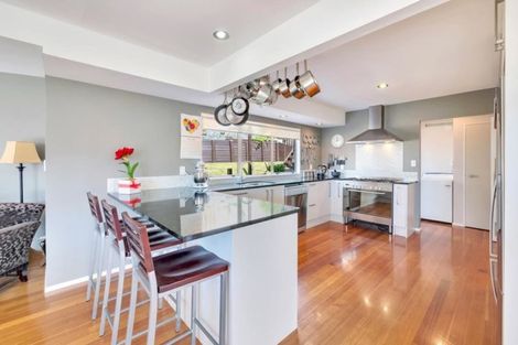 Photo of property in 50 Crestview Place, Browns Bay, Auckland, 0630