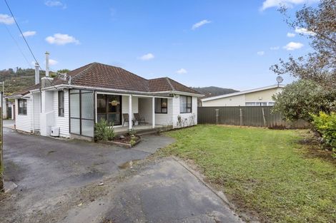 Photo of property in 142a Molesworth Street, Taita, Lower Hutt, 5011