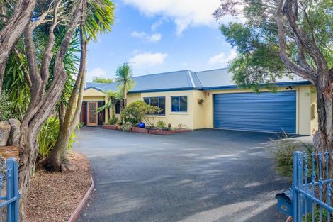 Photo of property in 42 Ayrshire Drive, Grandview Heights, Hamilton, 3200