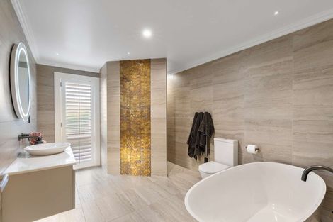 Photo of property in 14 Judith Anne Drive, Pukekohe, 2120