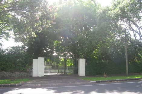 Photo of property in 31 Wheturangi Road, Greenlane, Auckland, 1051