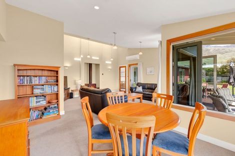 Photo of property in 117 Meadowstone Drive, Wanaka, 9305